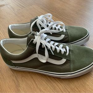 Vans green suede old skool sneakers 10.5